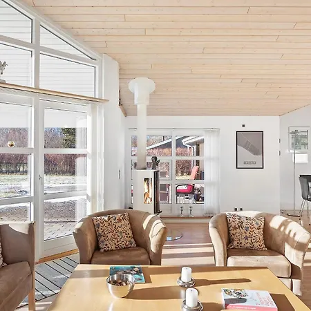 3 Bedroom Gorgeous In * Dannemare